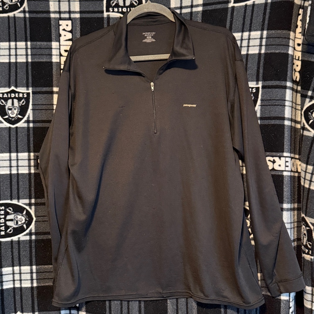 Patagonia Dark Gray Half-Zip Top